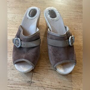 UGG Women's Tan and Cream Suede Mules